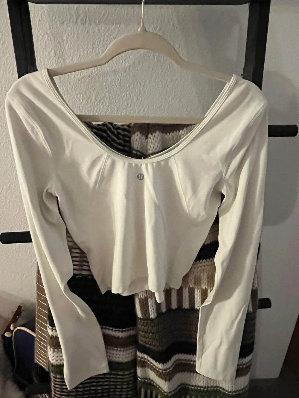 lululemon athletica Cream V‑Neck Long Sleeve Crop Top
